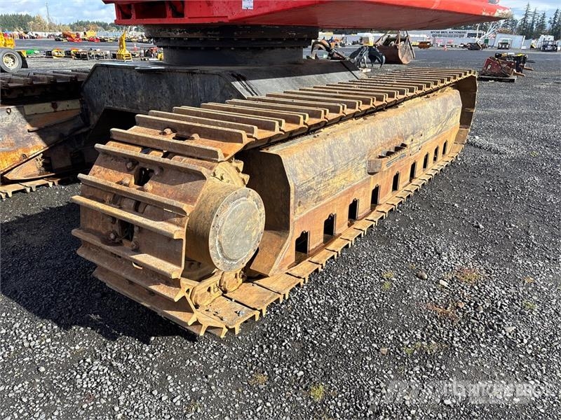 Madill 3800C Gelenkausleger Lader