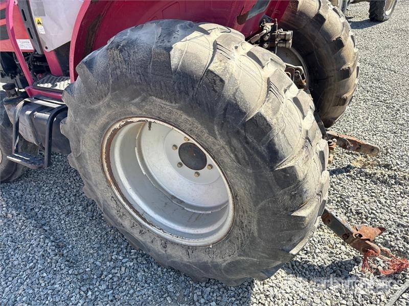 Mahindra 2555NH 4WD Tractor Tractores