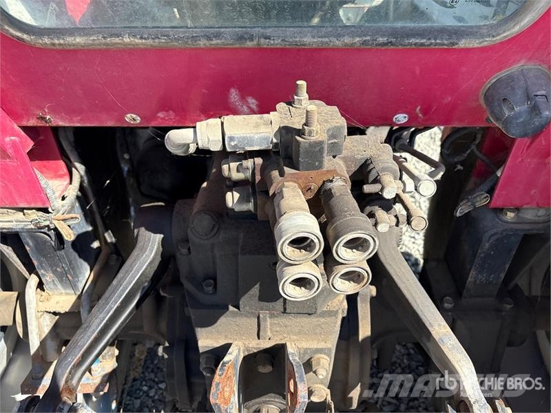 Mahindra 2555NH 4WD Tractor Tractores