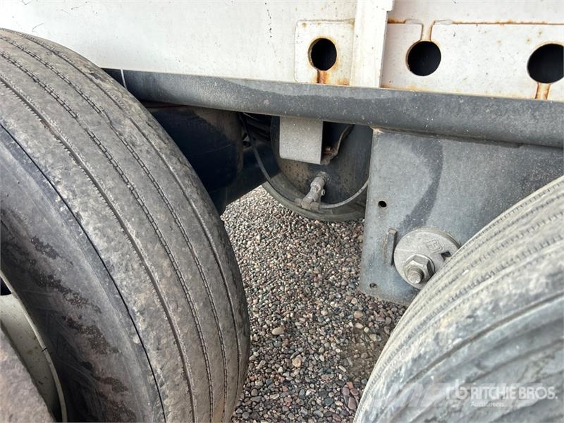 Manac 10248K000 48 ft T/A Flatbed Trailer Flatbed/Dropside trailers