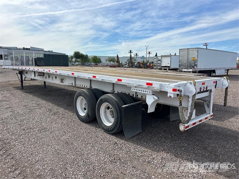 Manac 10248K000 48 ft T/A Flatbed Trailer Flatbed/Dropside trailers