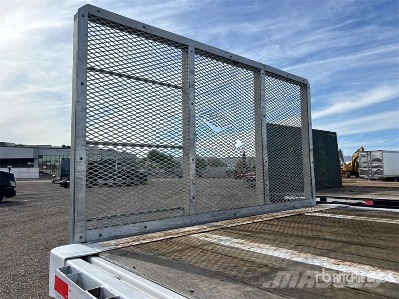 Manac 10248K000 48 ft T/A Flatbed Trailer Flatbed/Dropside trailers