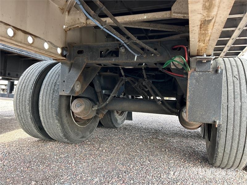 Manac 10248K000 48 ft T/A Flatbed Trailer Flatbed/Dropside trailers