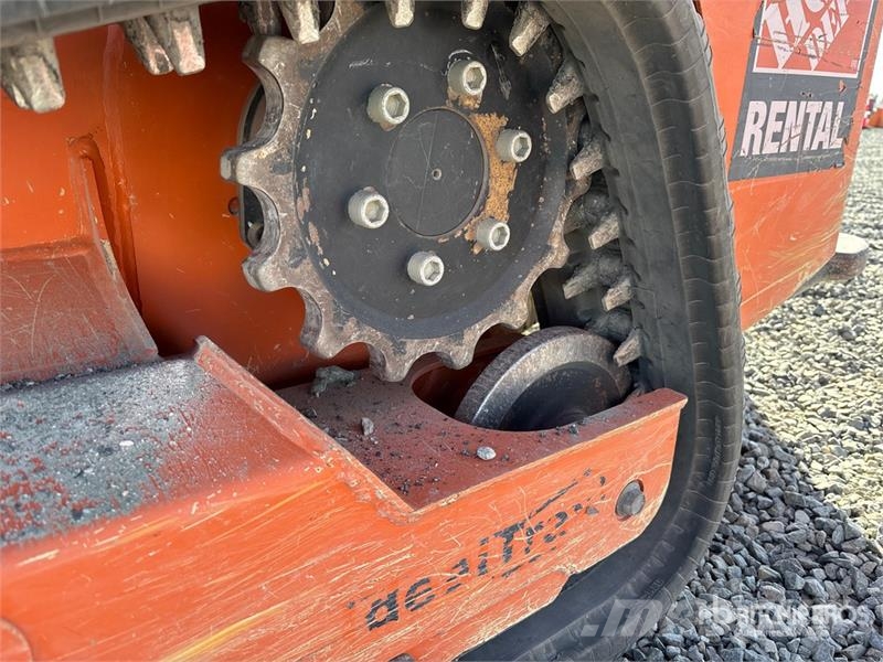 Manitou 1050RT Compact Track Loader Chargeuse compacte