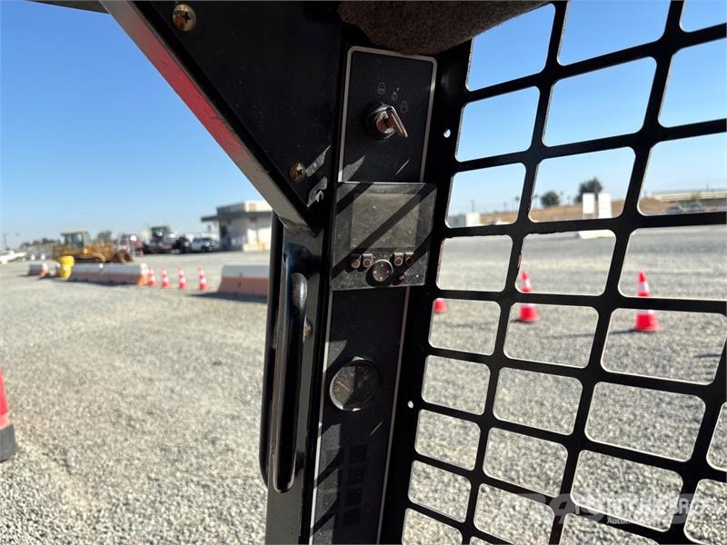 Manitou 1050RT Compact Track Loader Chargeuse compacte