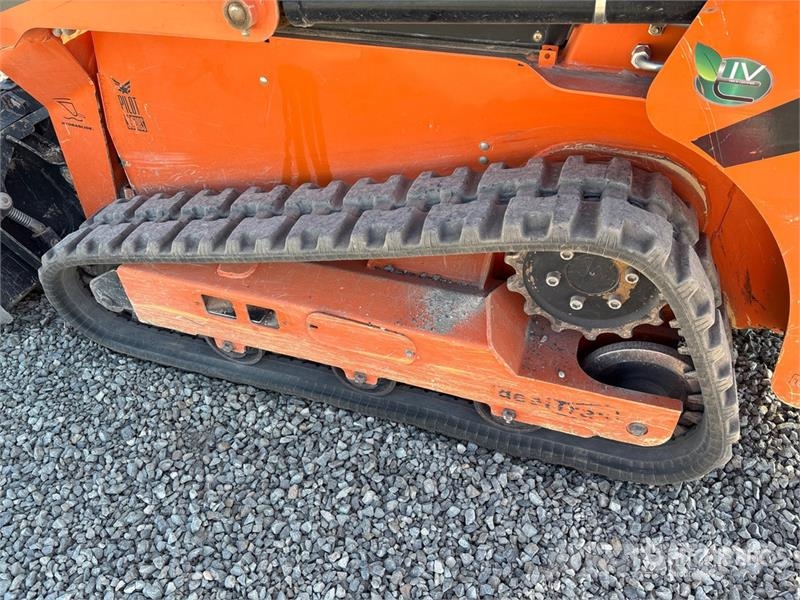 Manitou 1050RT Compact Track Loader Chargeuse compacte
