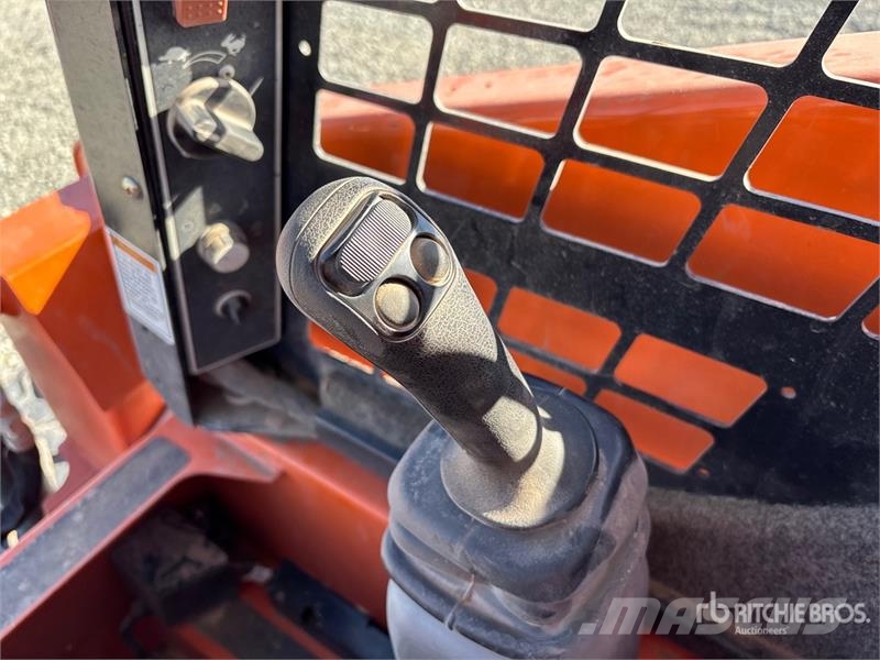Manitou 1050RT Compact Track Loader Chargeuse compacte