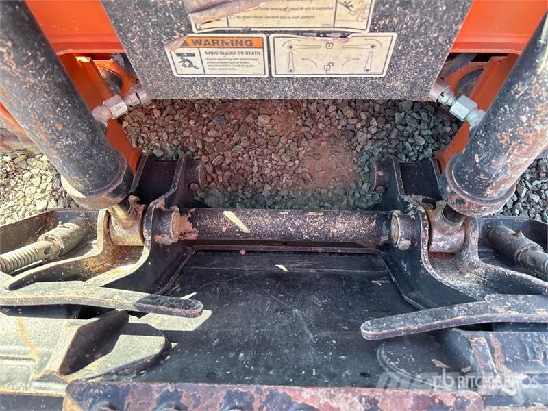 Manitou 1050RT Compact Track Loader Chargeuse compacte