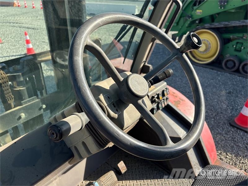 Manitou M40-2T 8190 lb 4x2 Rough Terrain Forklift Vanterenski viljuškar