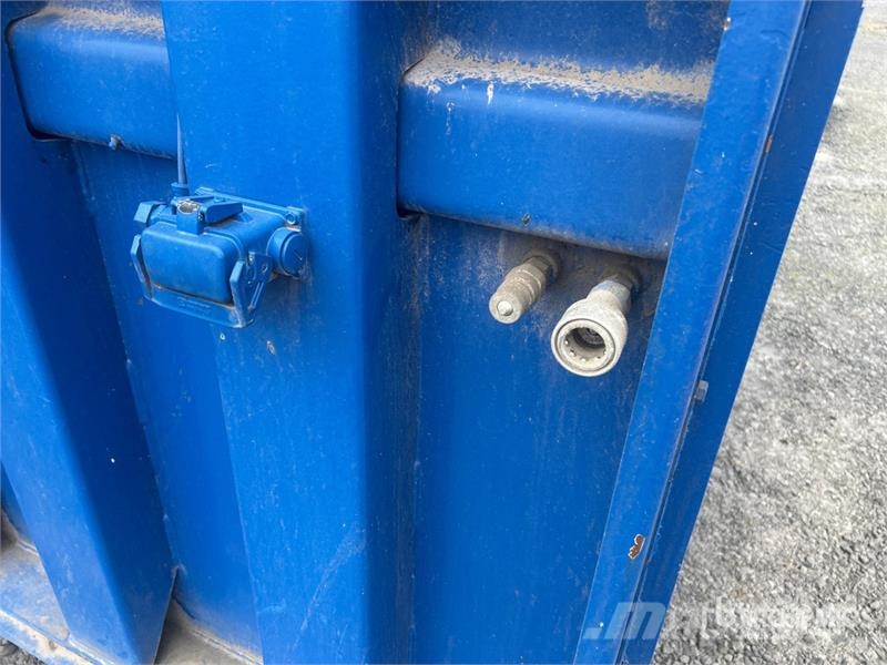 Marathon RJ250HT Self-Contained Roll-Off Trash Compactor Other farming machines
