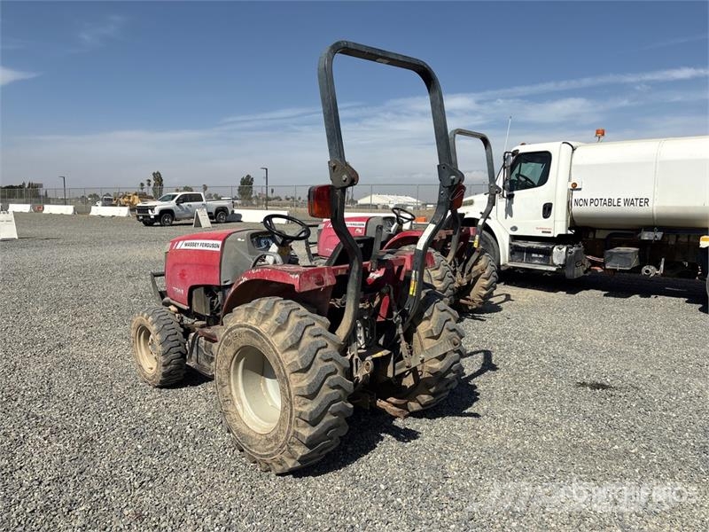 Massey Ferguson 1734E 4WD Utility Tractor Taajamatraktorit