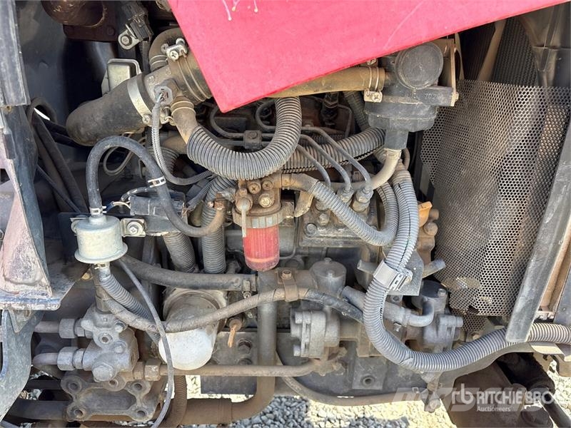 Massey Ferguson 1734E 4WD Utility Tractor Taajamatraktorit