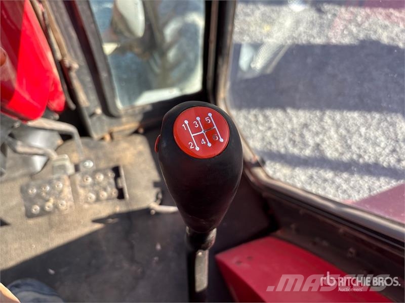 Massey Ferguson 6713 4WD Tractor 拖拉机/农用车