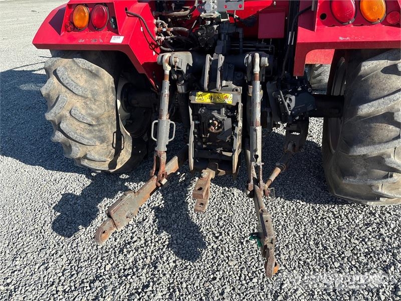 Massey Ferguson 6713 4WD Tractor 拖拉机/农用车