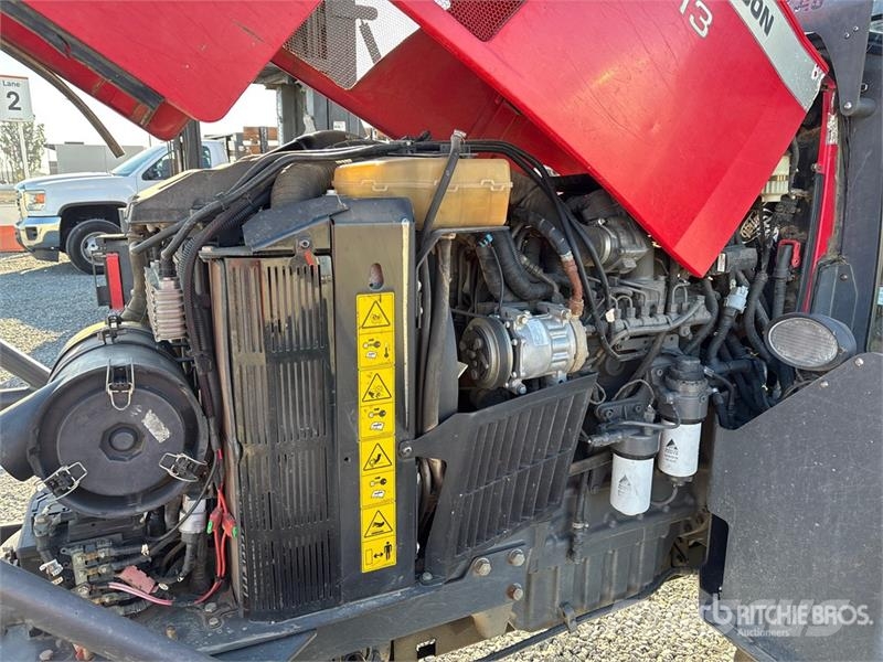 Massey Ferguson 6713 4WD Tractor 拖拉机/农用车