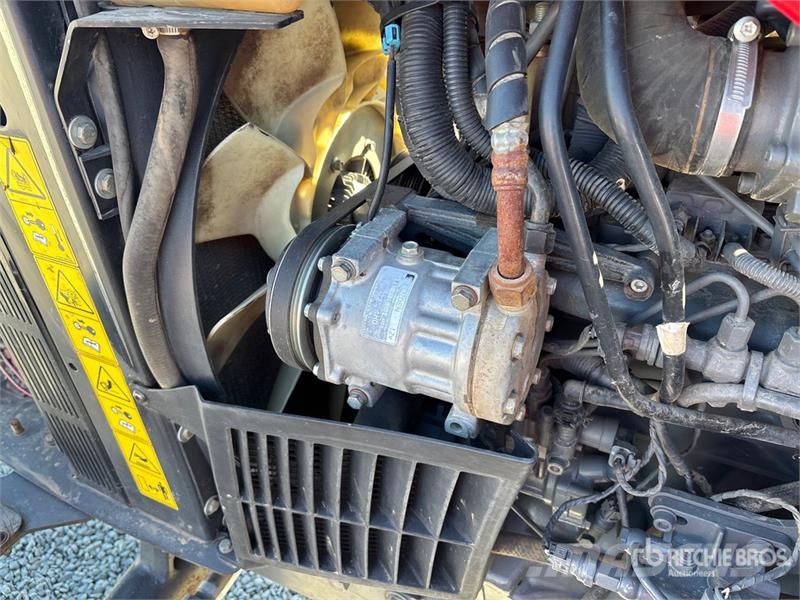 Massey Ferguson 6713 4WD Tractor 拖拉机/农用车