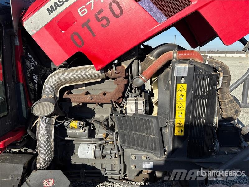 Massey Ferguson 6713 4WD Tractor 拖拉机/农用车