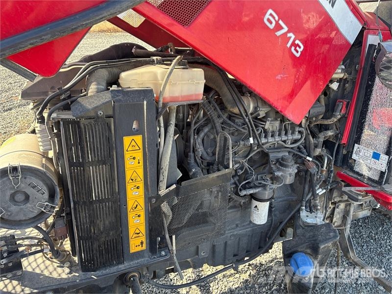 Massey Ferguson 6713NP4 2WD Tractor (Inoperable) Traktorji