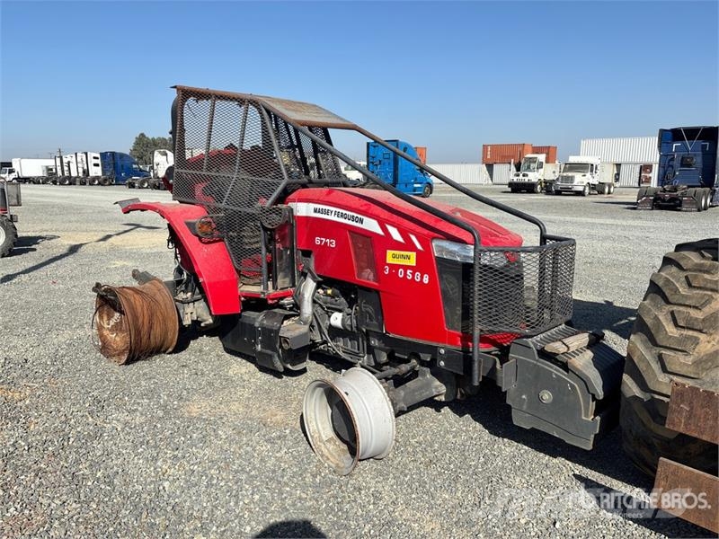 Massey Ferguson 6713NP4 2WD Tractor (Inoperable) Traktorji