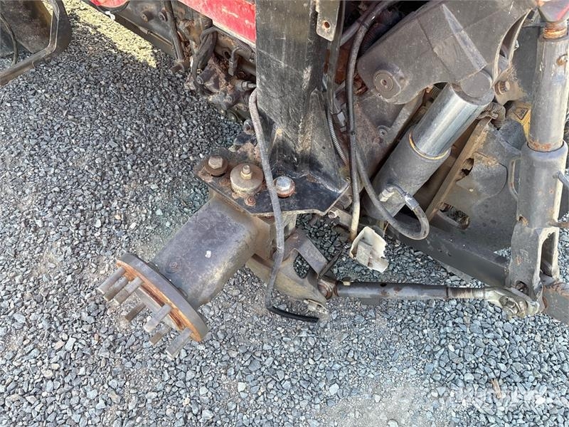 Massey Ferguson 6713NP4 2WD Tractor (Inoperable) Traktorji