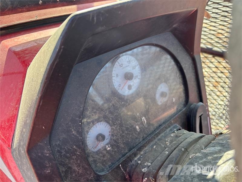 Massey Ferguson 6713NP4 2WD Tractor (Inoperable) Traktorji