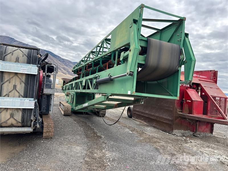 McCloskey ST100T 36 in x 100 ft Tracked Stacking 36 in x 100 Stavebníctvo - ostatné