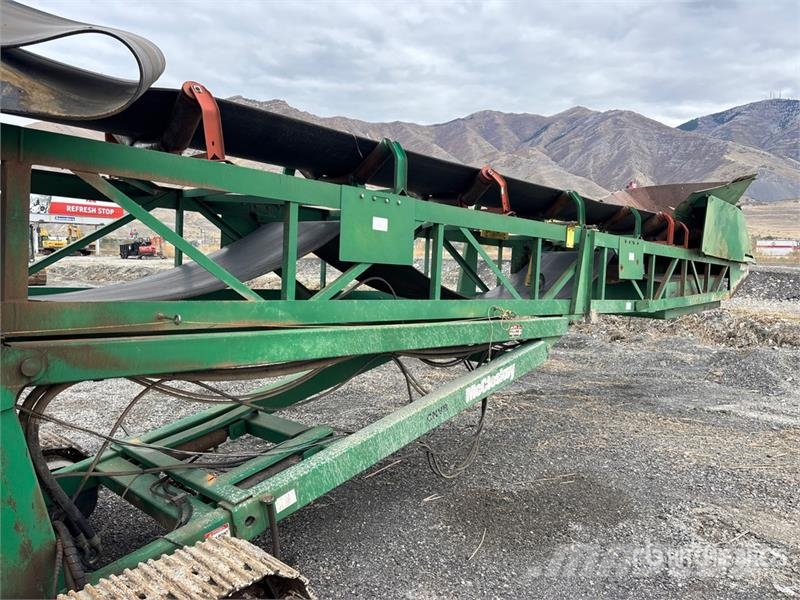 McCloskey ST100T 36 in x 100 ft Tracked Stacking 36 in x 100 Stavebníctvo - ostatné