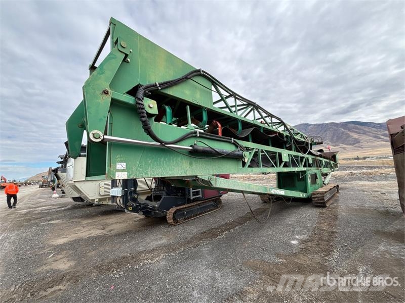 McCloskey ST100T 36 in x 100 ft Tracked Stacking 36 in x 100 Stavebníctvo - ostatné