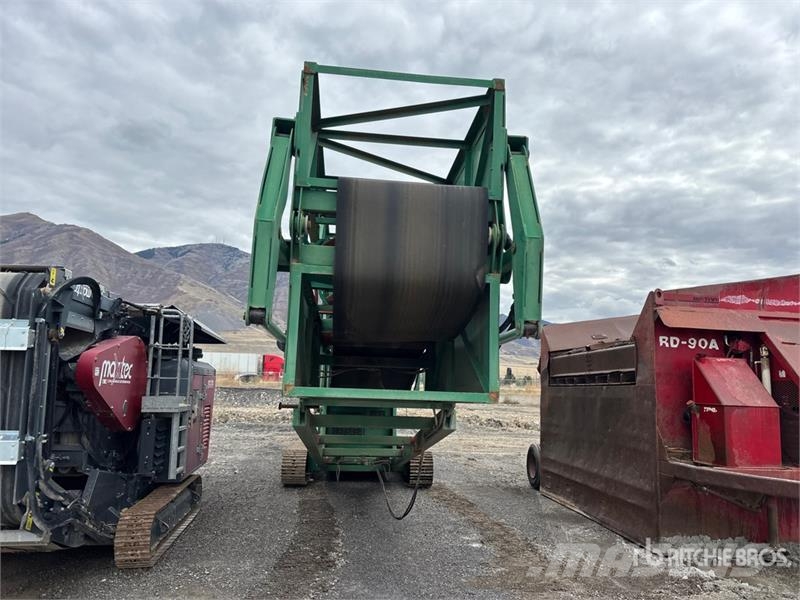 McCloskey ST100T 36 in x 100 ft Tracked Stacking 36 in x 100 Stavebníctvo - ostatné