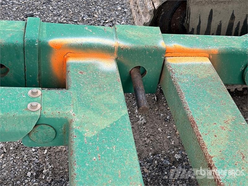 McCloskey ST100T 36 in x 100 ft Tracked Stacking 36 in x 100 Stavebníctvo - ostatné