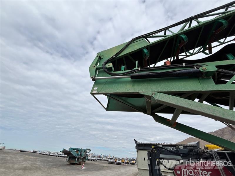 McCloskey ST100T 36 in x 100 ft Tracked Stacking 36 in x 100 Stavebníctvo - ostatné