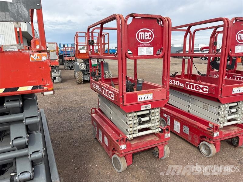 MEC 1330SE Electric Scissor Lift Saxlifte