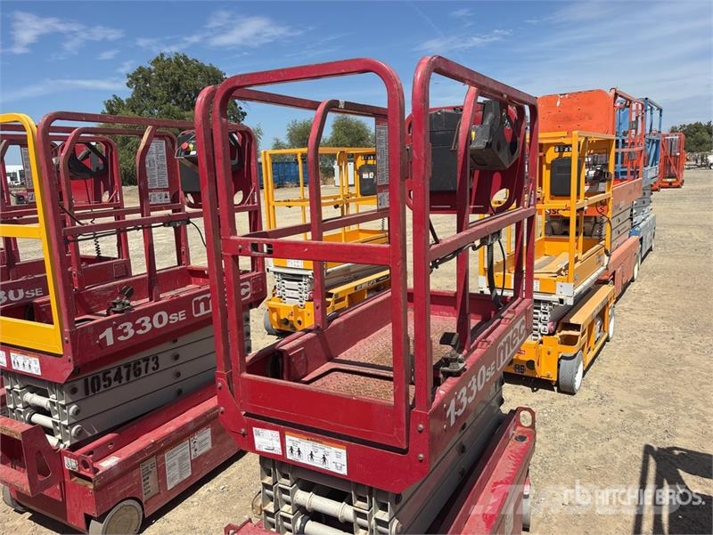 MEC 1330SE Electric Scissor Lift Piattaforme a pantografo