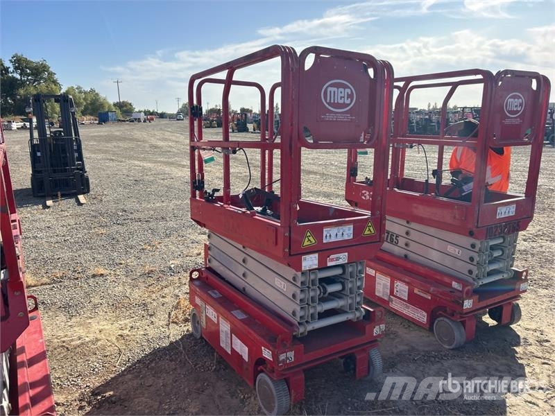 MEC 1330SE Electric Scissor Lift Scissor lifts