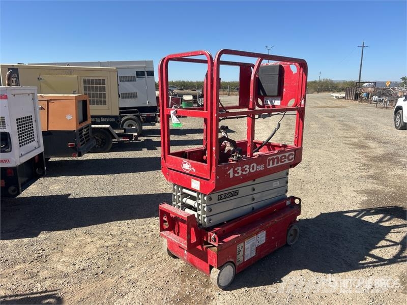 MEC 1330SE Electric Scissor Lift Saksilavat
