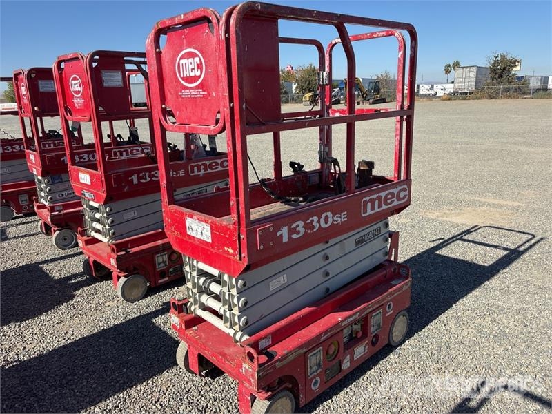 MEC 1330SE Electric Scissor Lift Plataformas tijera