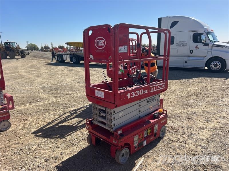 MEC 1330SE Electric Scissor Lift Elevadores de tesoura