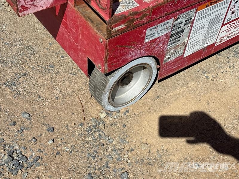 MEC 1330SE Electric Scissor Lift Škarjaste dvižne ploščadi