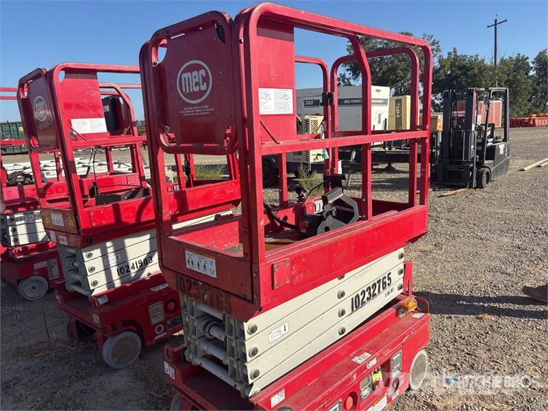MEC 1330SE Electric Scissor Lift Scissor lifts