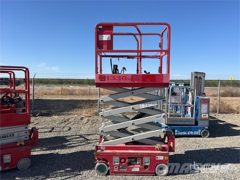 MEC 1330SE Electric Scissor Lift Šķerveida pacēlāji