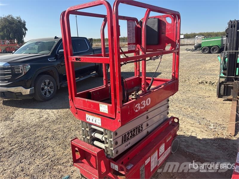 MEC 1330SE Electric Scissor Lift Scissor lifts