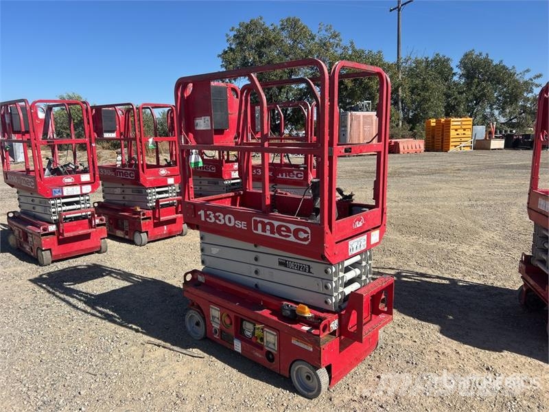 MEC 1330SE Electric Scissor Lift Elevadores de tesoura