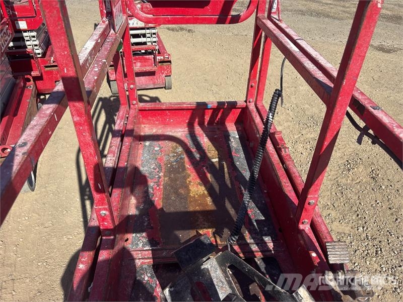 MEC 1330SE Electric Scissor Lift Elevadores de tesoura