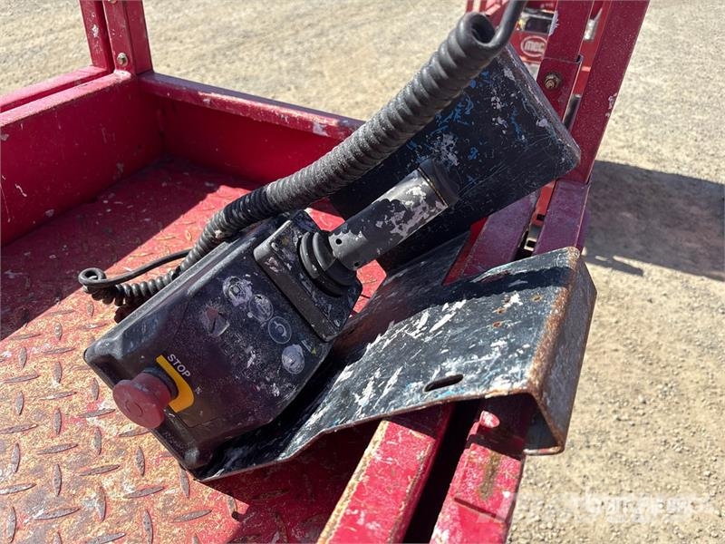 MEC 1330SE Electric Scissor Lift Saksilavat