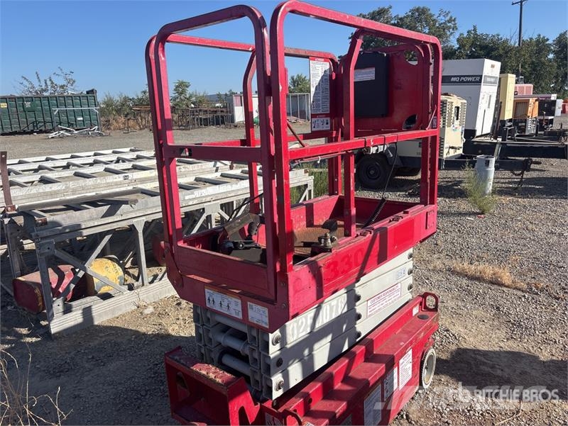 MEC 1330SE Electric Scissor Lift Scissor lifts