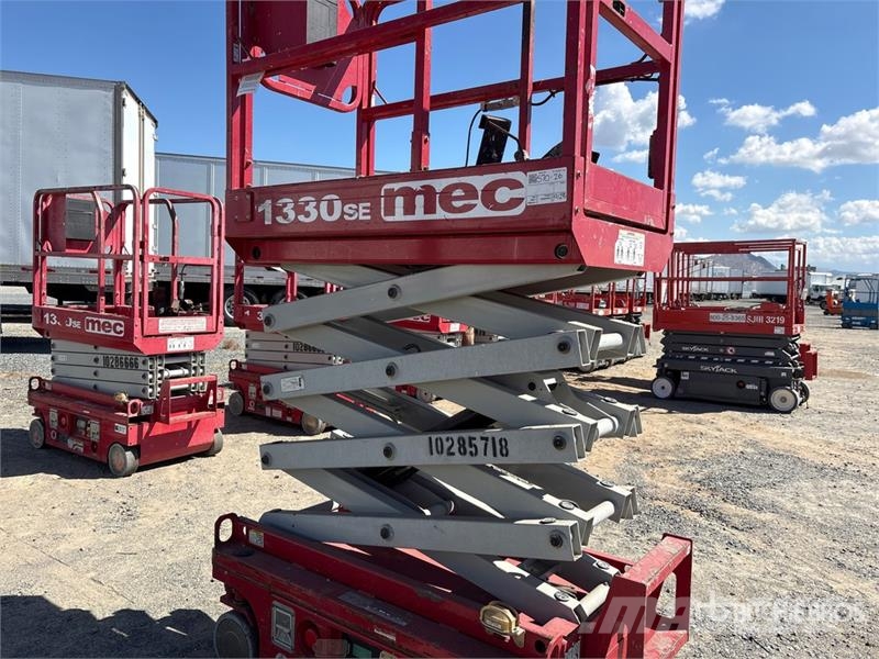MEC 1330SE Electric Scissor Lift Škarjaste dvižne ploščadi