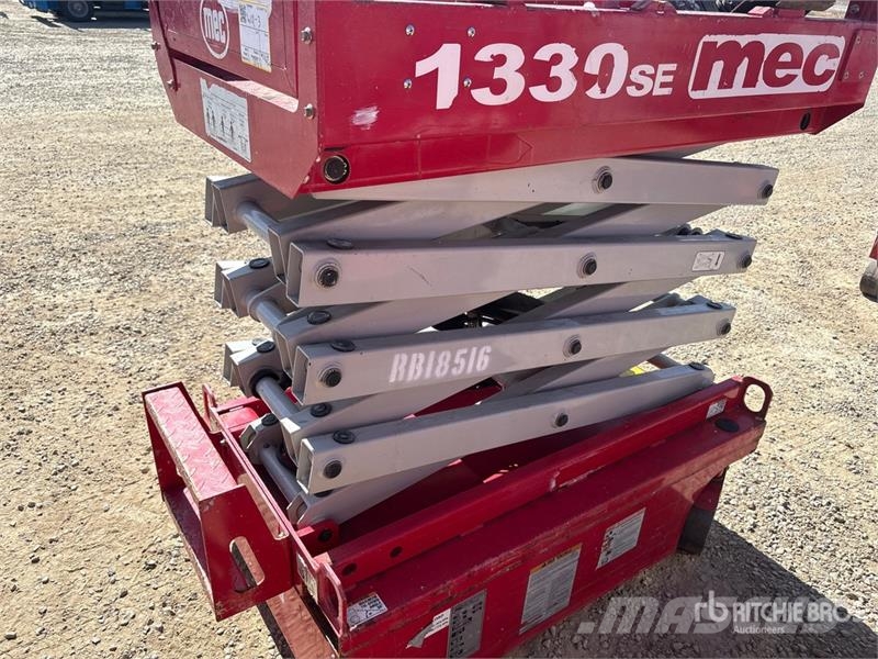 MEC 1330SE Electric Scissor Lift Saksilavat