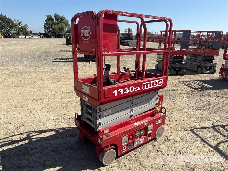 MEC 1330SE Electric Scissor Lift Saksilavat