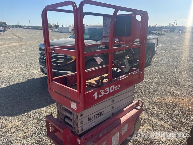 MEC 1330SE Electric Scissor Lift Šķerveida pacēlāji