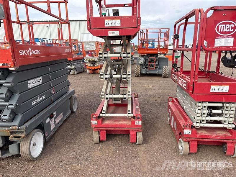MEC 1330SE Electric Scissor Lift Saxlifte